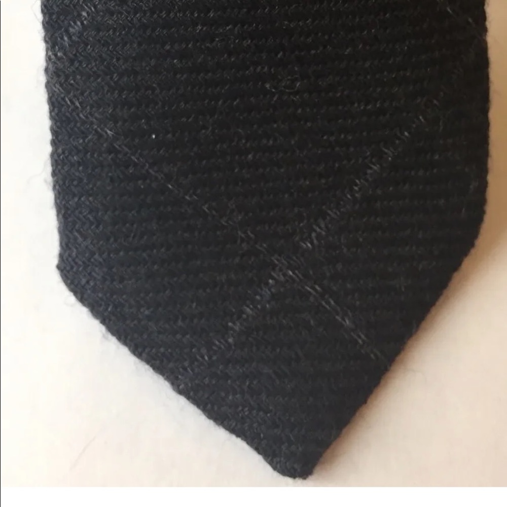 New Le Chateau Montreal Men Thin Neck Tie Black Argyle Italy 100% Wool